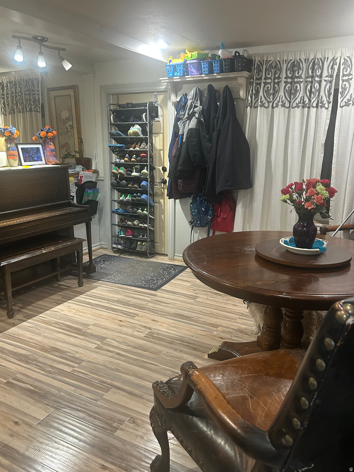 EPHRAIM - Residential