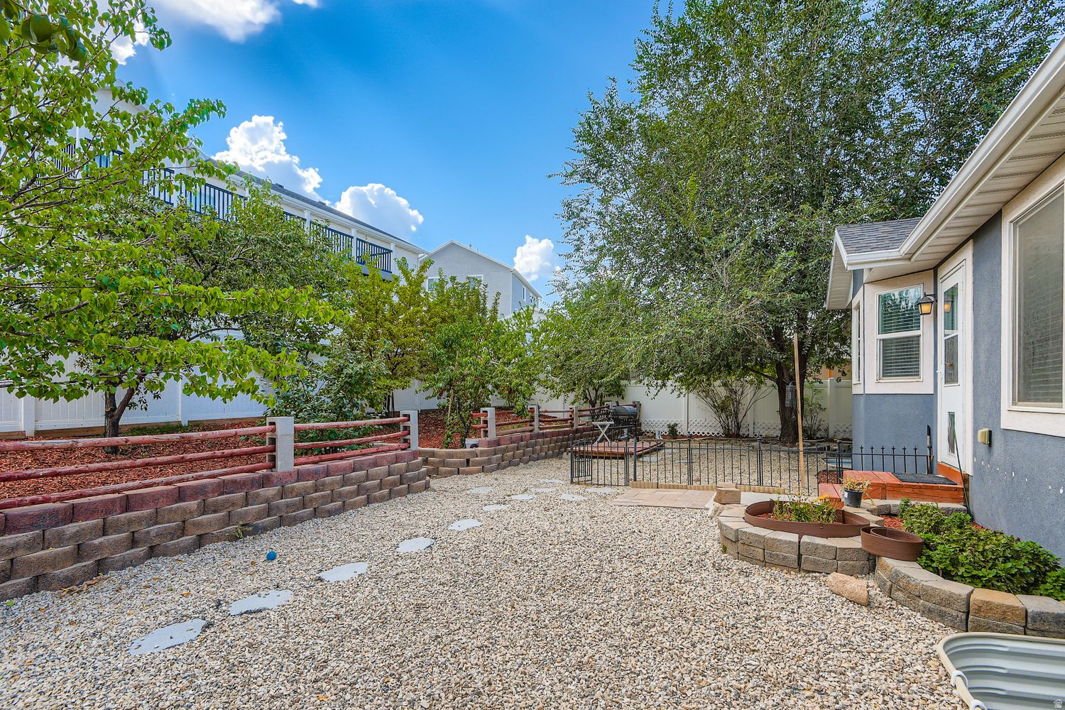 SUNSET HILLS - Residential