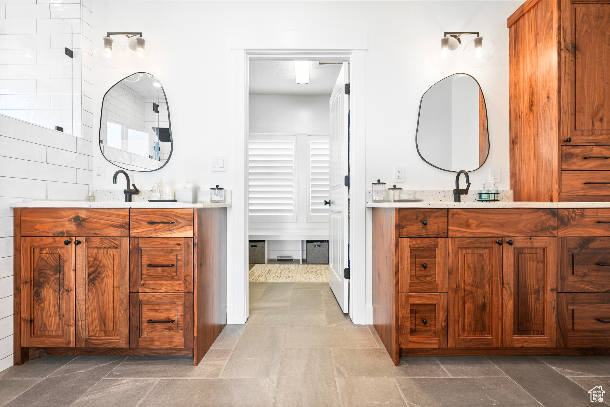 DEER CREST - Residential