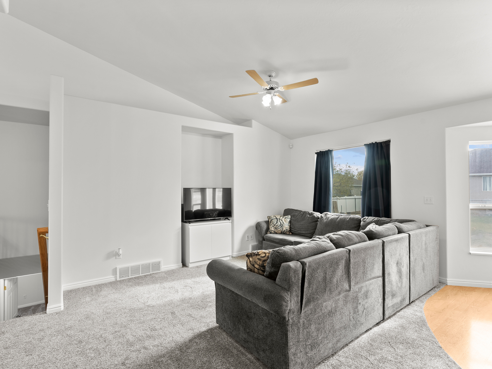 PEBBLEWOOD NO 5 - Residential