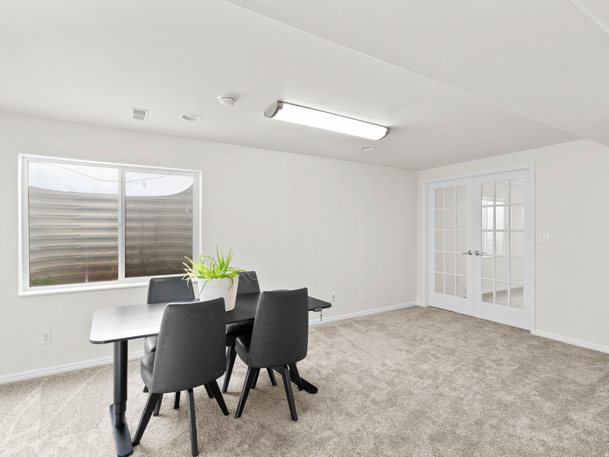 PEBBLEWOOD NO 5 - Residential