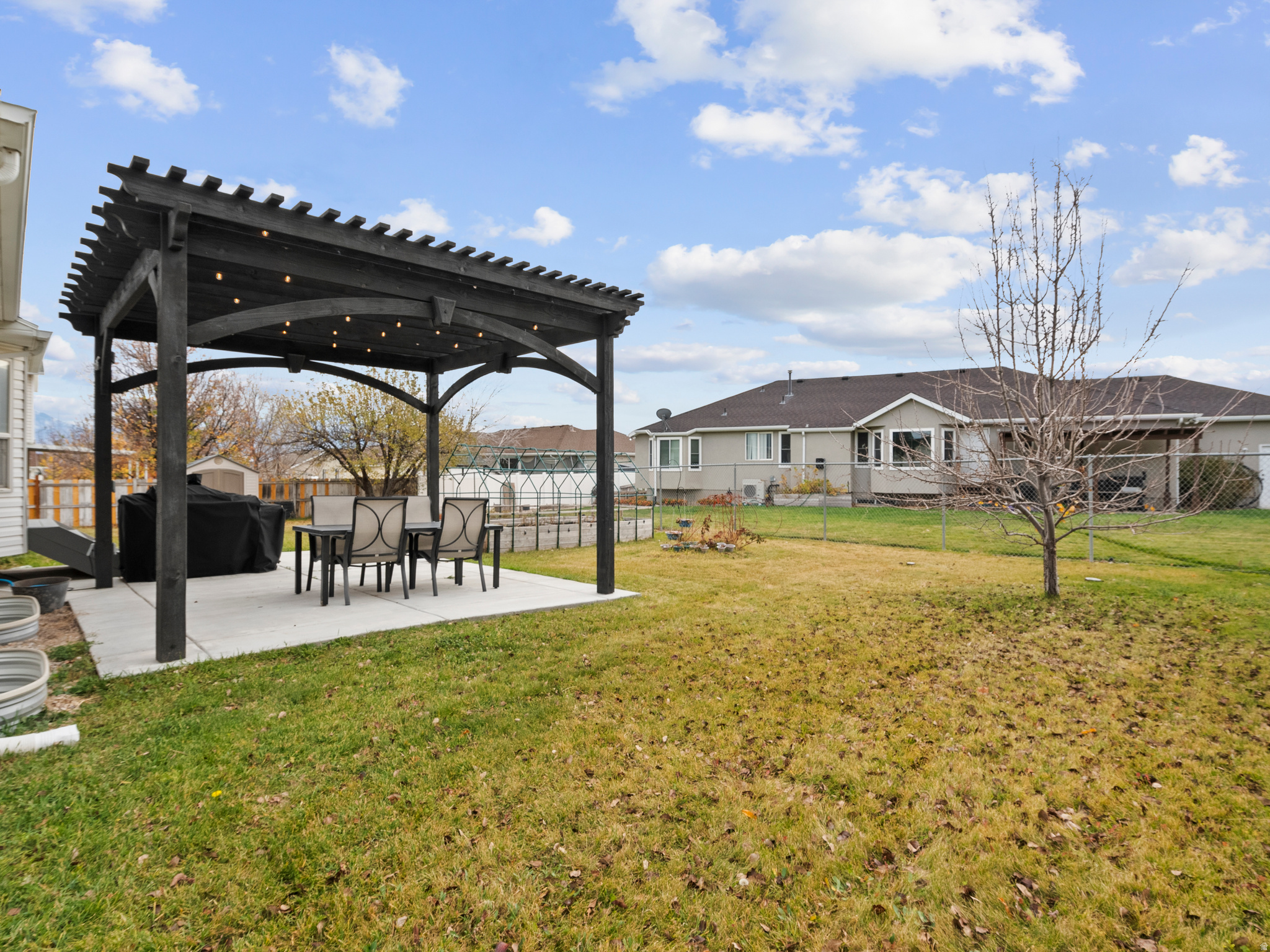 PEBBLEWOOD NO 5 - Residential