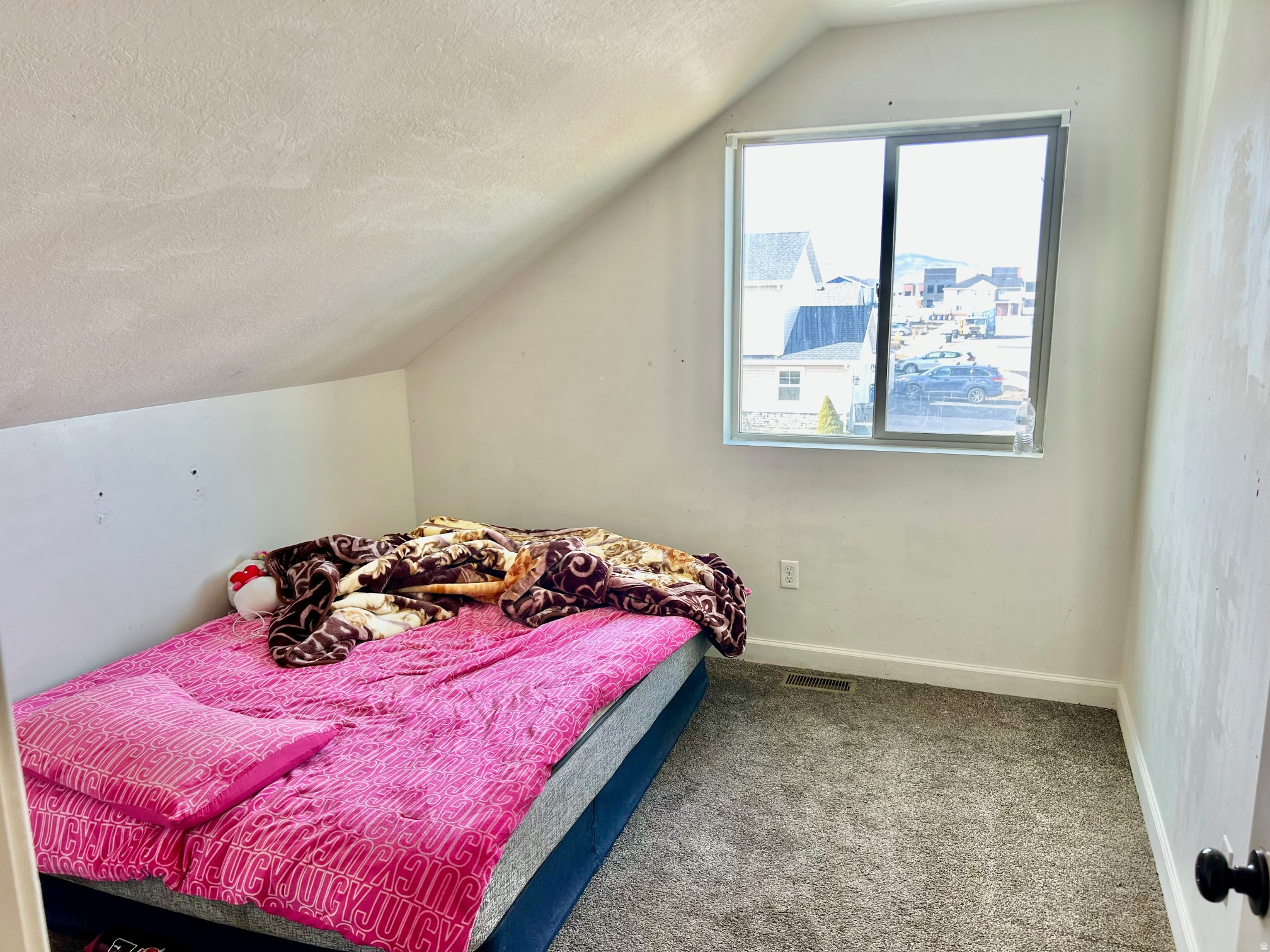 WEST GATE - Residential