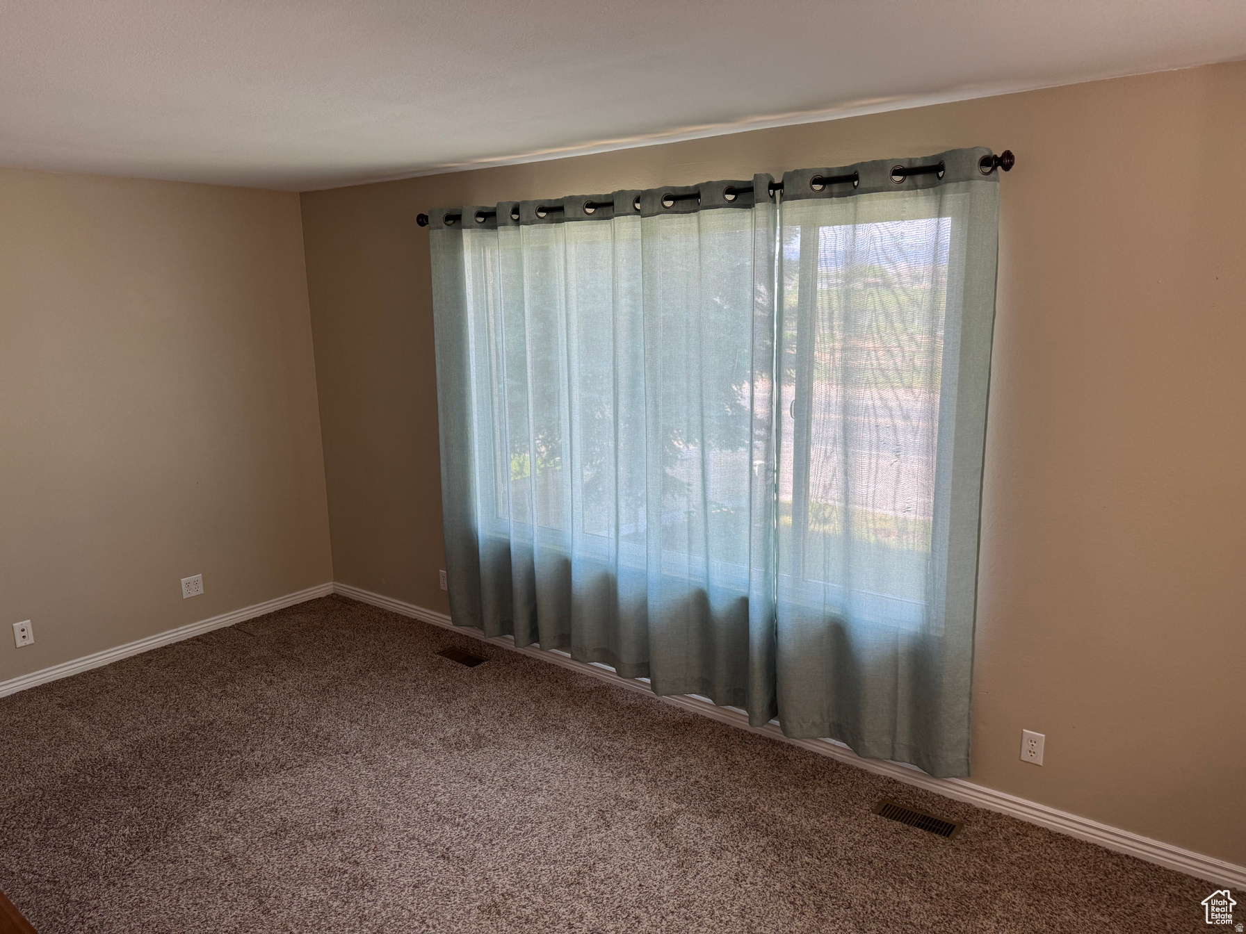 CHARLIE WALKER - Residential