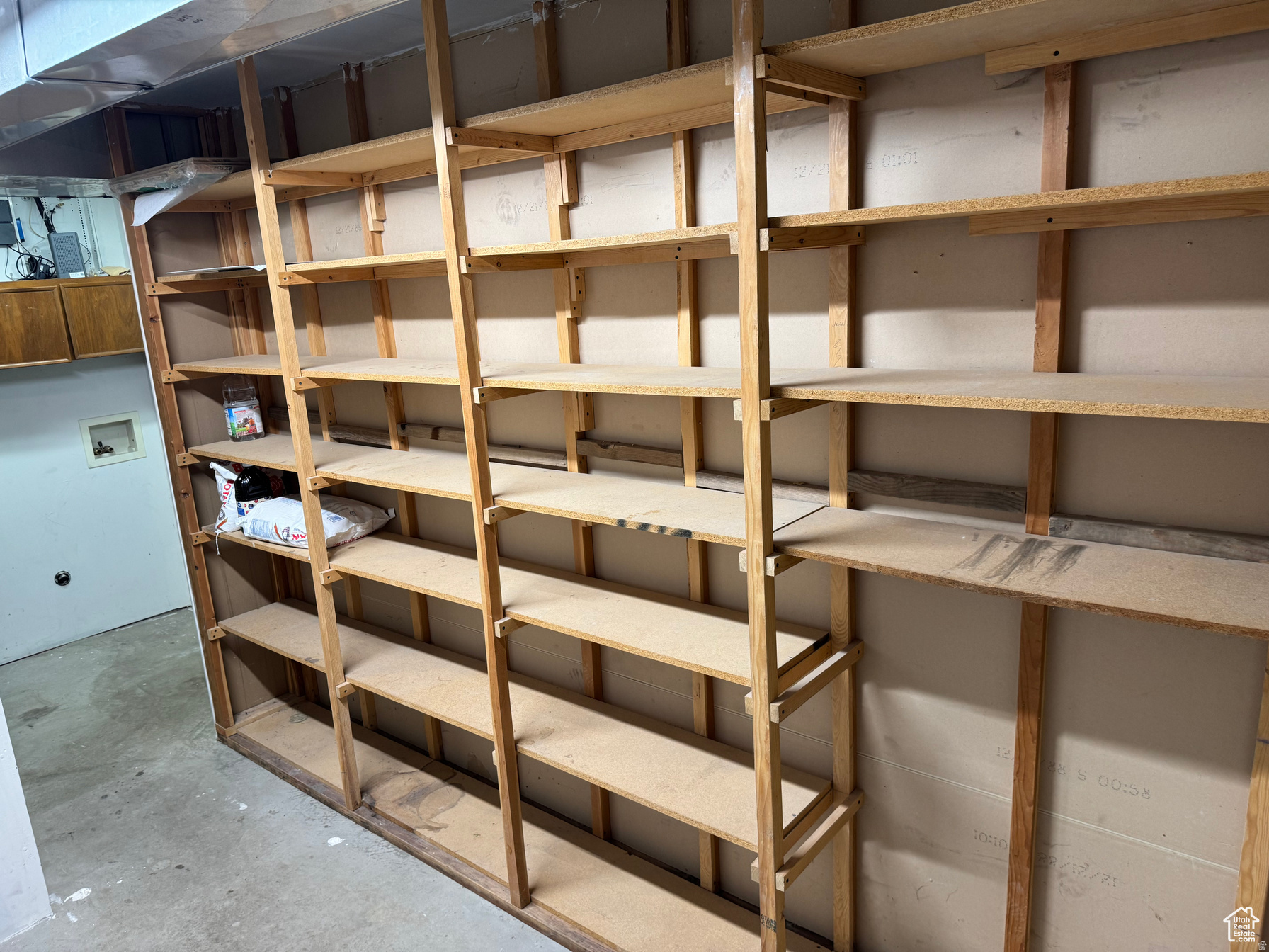 CHARLIE WALKER - Residential