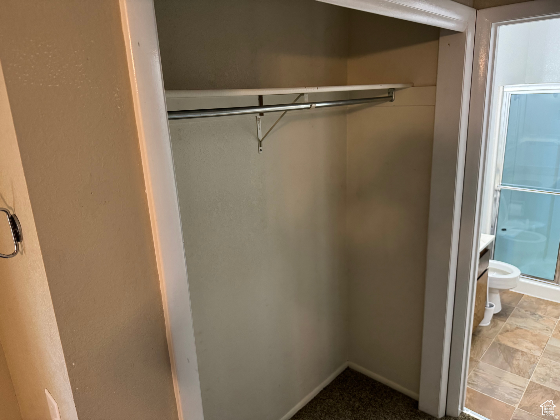 CHARLIE WALKER - Residential