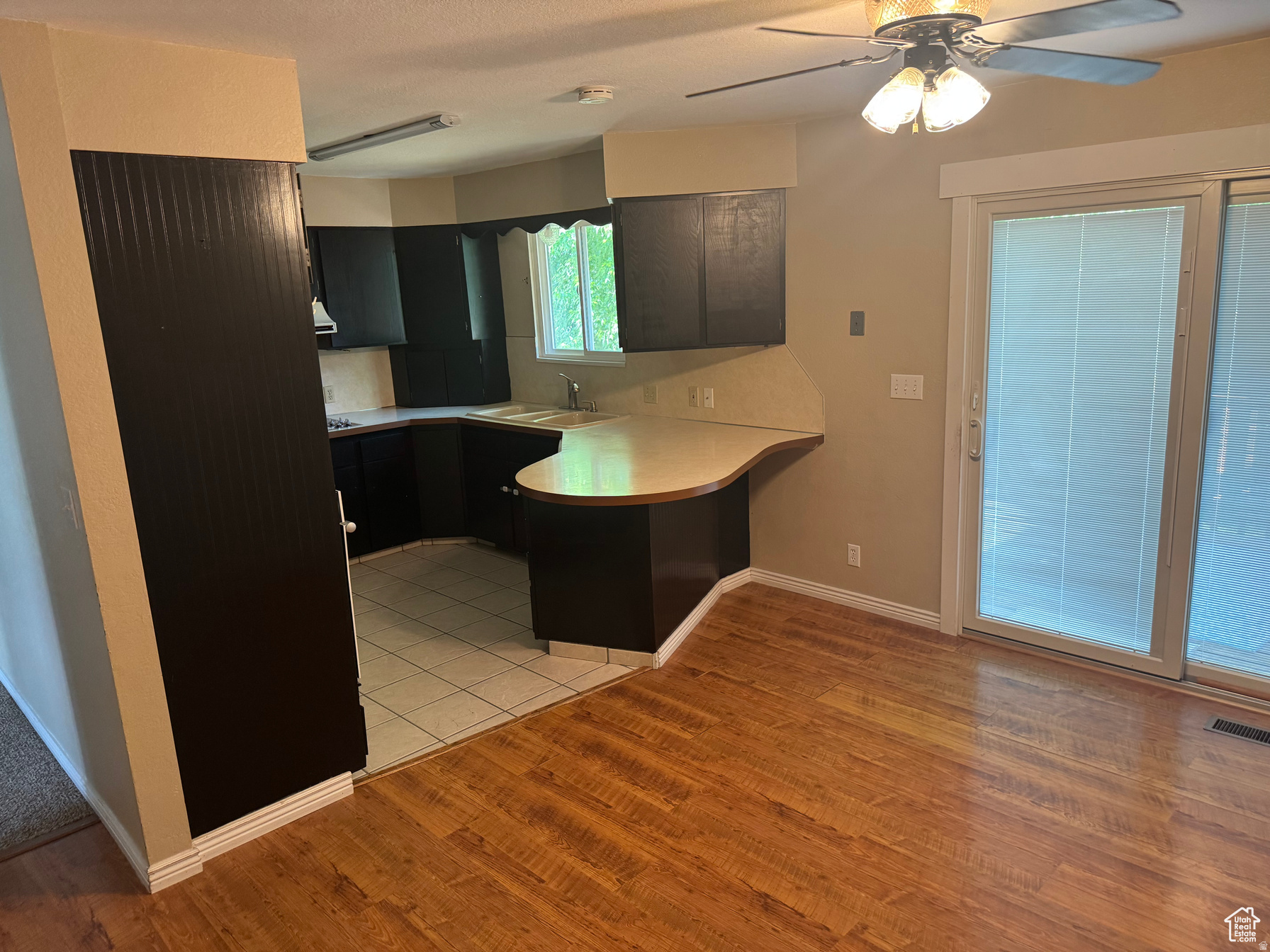 CHARLIE WALKER - Residential