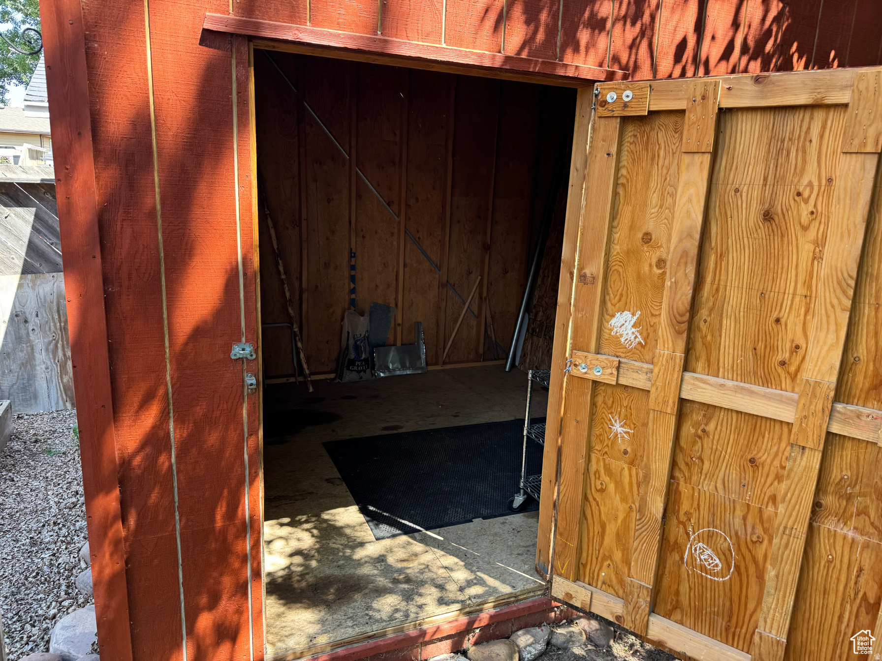 CHARLIE WALKER - Residential