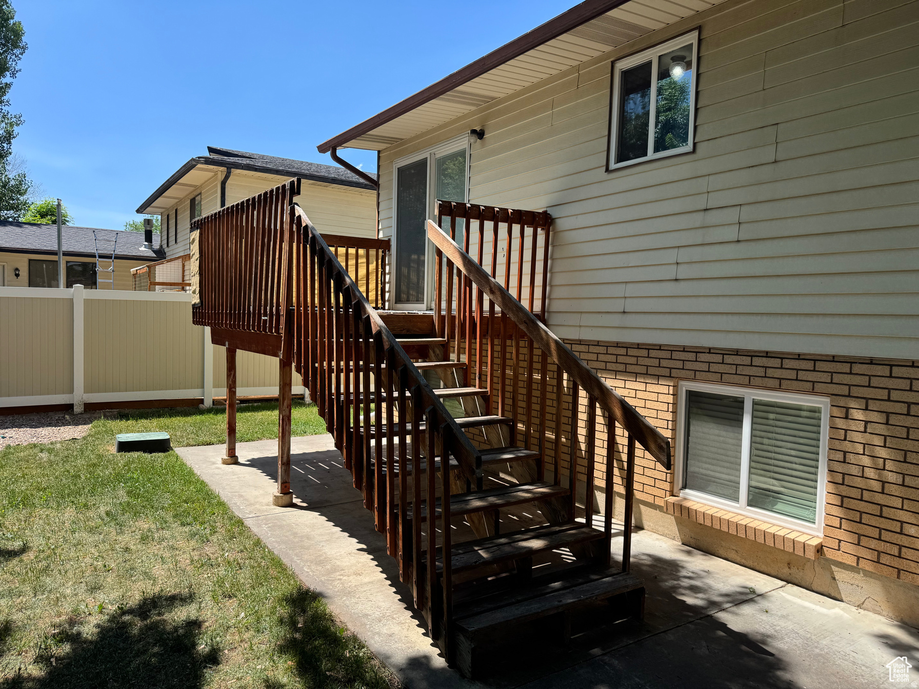 CHARLIE WALKER - Residential