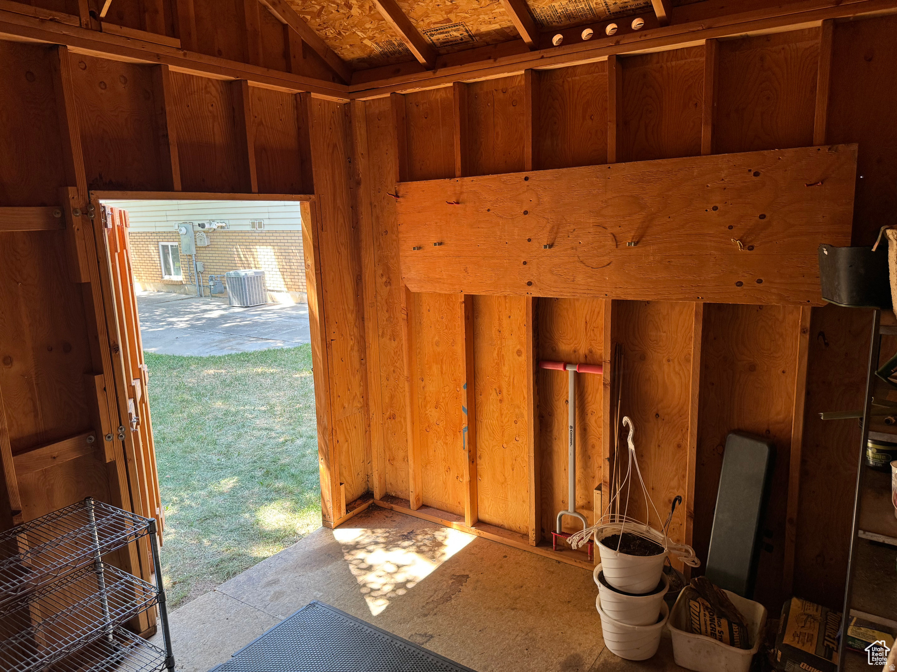 CHARLIE WALKER - Residential