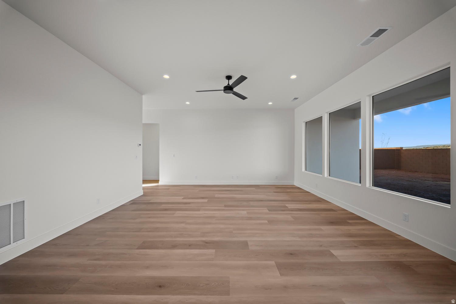 RED SANDS - Residential