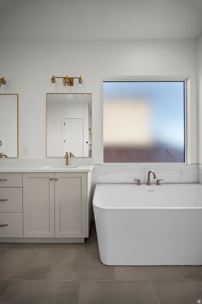 RED SANDS - Residential