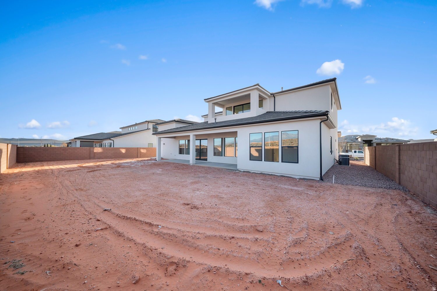 RED SANDS - Residential