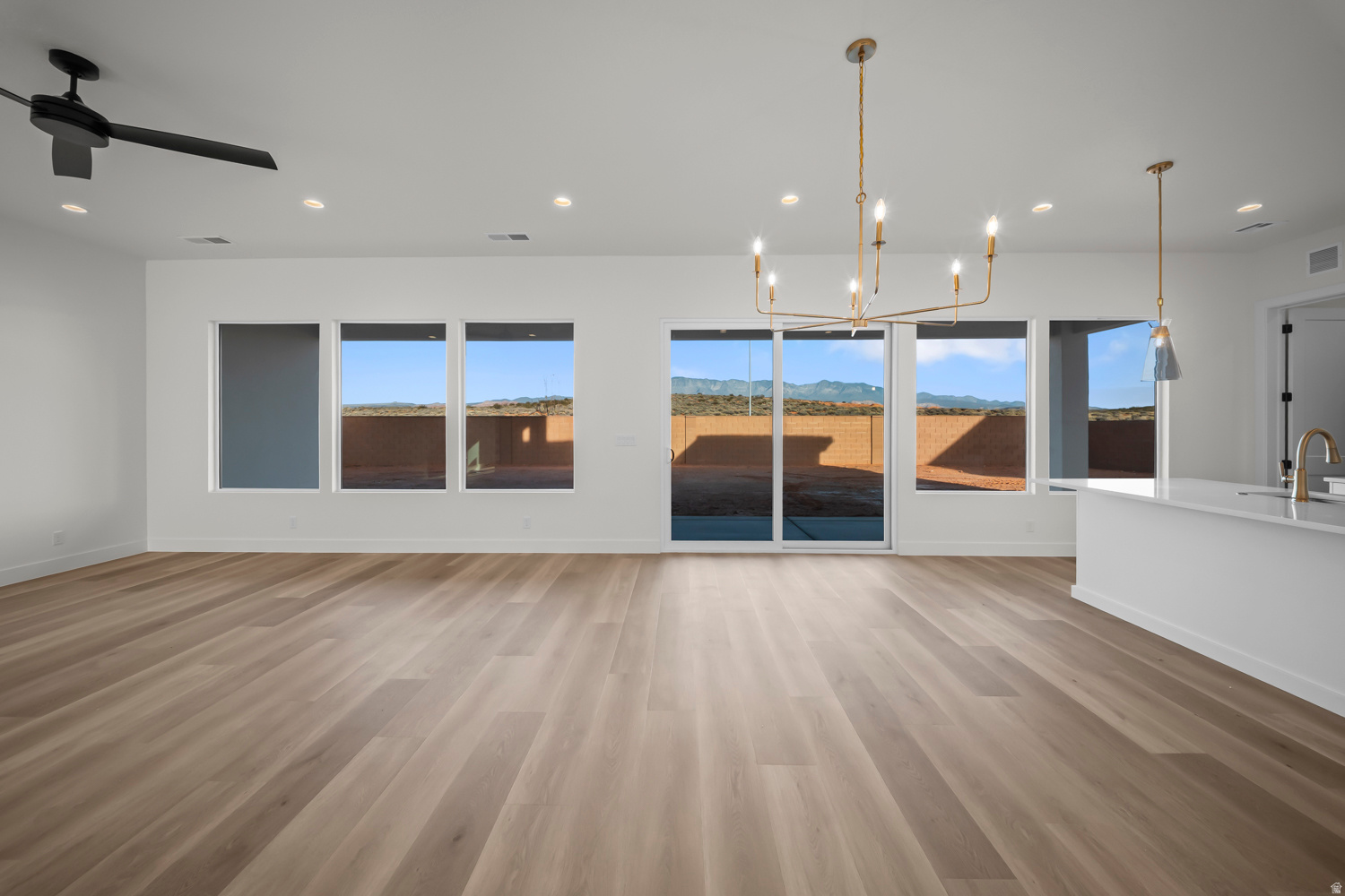 RED SANDS - Residential