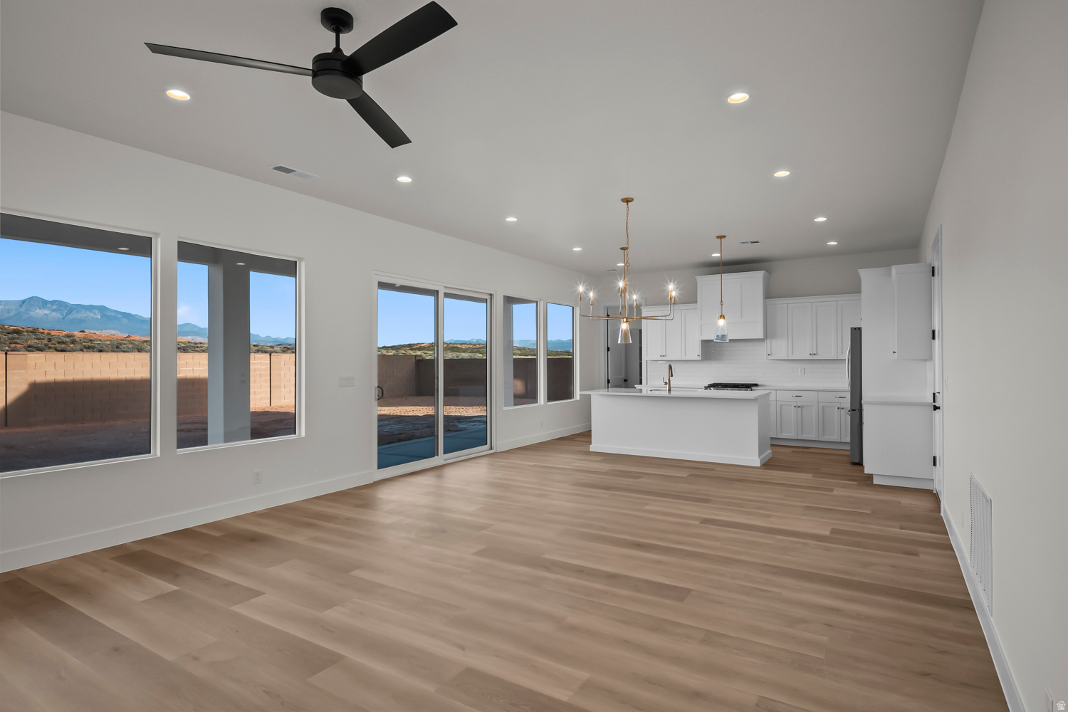 RED SANDS - Residential