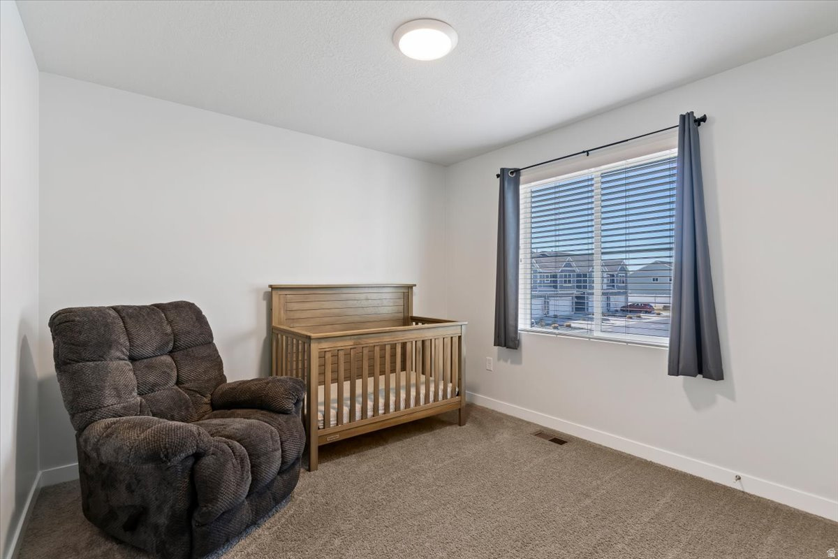 COURTYARD AT GREEN - Residential