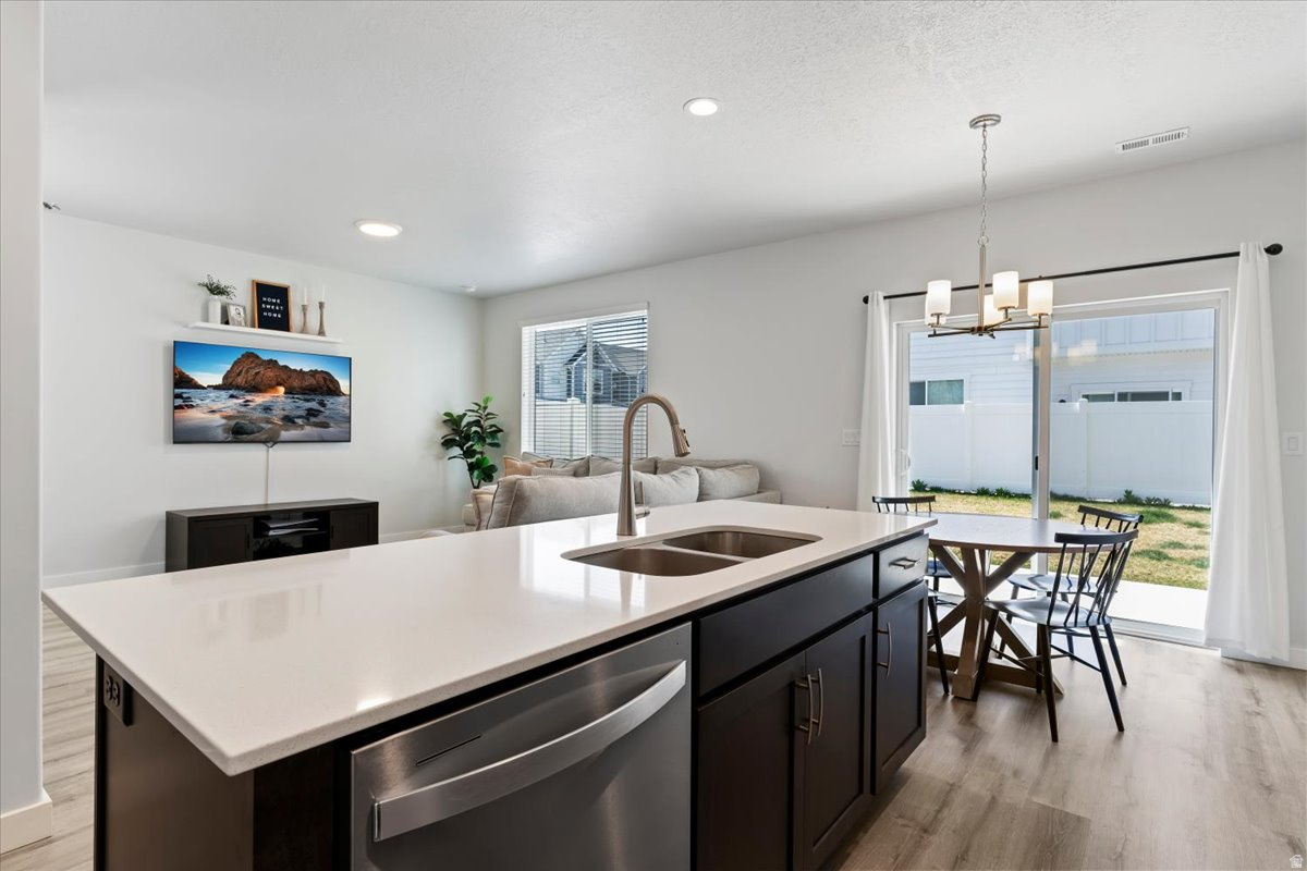COURTYARD AT GREEN - Residential