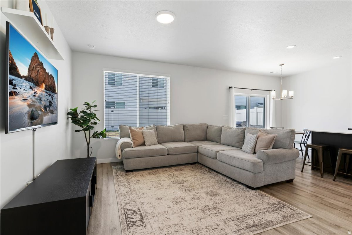 COURTYARD AT GREEN - Residential