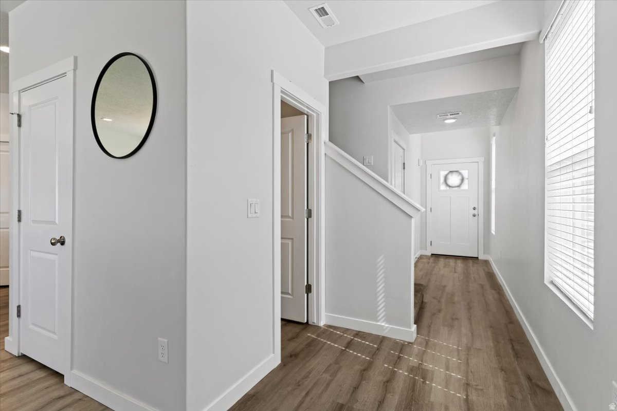 COURTYARD AT GREEN - Residential