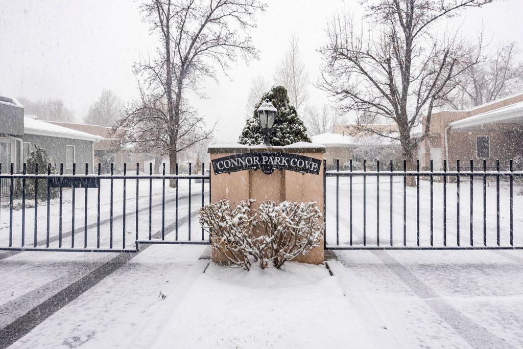 Photo of 2115 E CONNOR PARK CV, Salt Lake City, UT 84109 (MLS # 2138254)