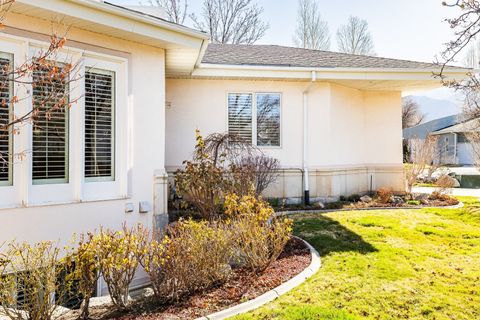Tiny photo for 2115 E CONNOR PARK CV, Salt Lake City, UT 84109 (MLS # 2138254)