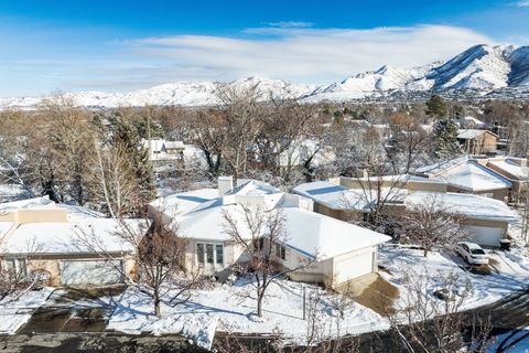 Tiny photo for 2115 E CONNOR PARK CV, Salt Lake City, UT 84109 (MLS # 2138254)
