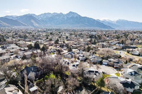 Tiny photo for 2115 E CONNOR PARK CV, Salt Lake City, UT 84109 (MLS # 2138254)