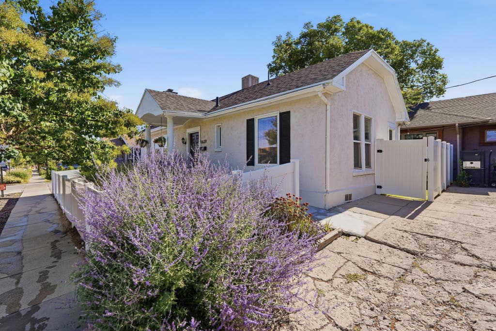 Photo of 1639 S 300 E, Salt Lake City, UT 84115 (MLS # 2180741)