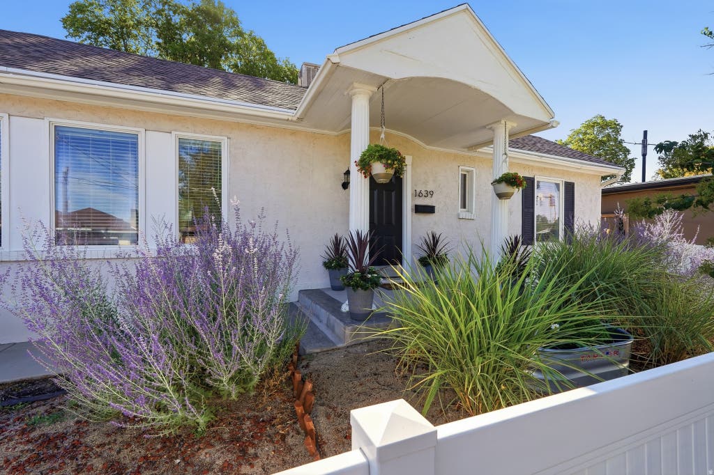 Photo of 1639 S 300 E, Salt Lake City, UT 84115 (MLS # 2180741)