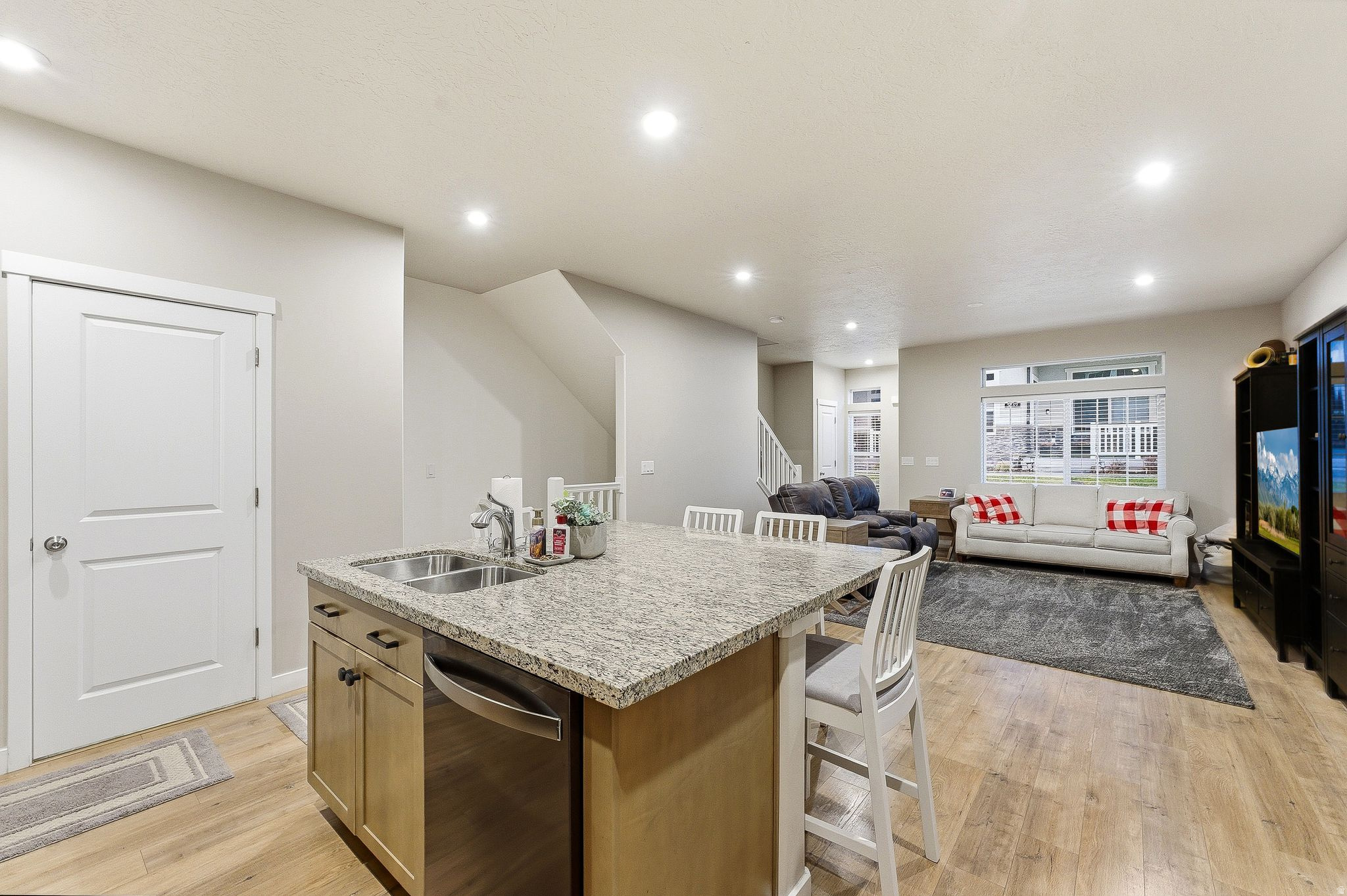 VILLAGES AT WESTRIDG - Residential