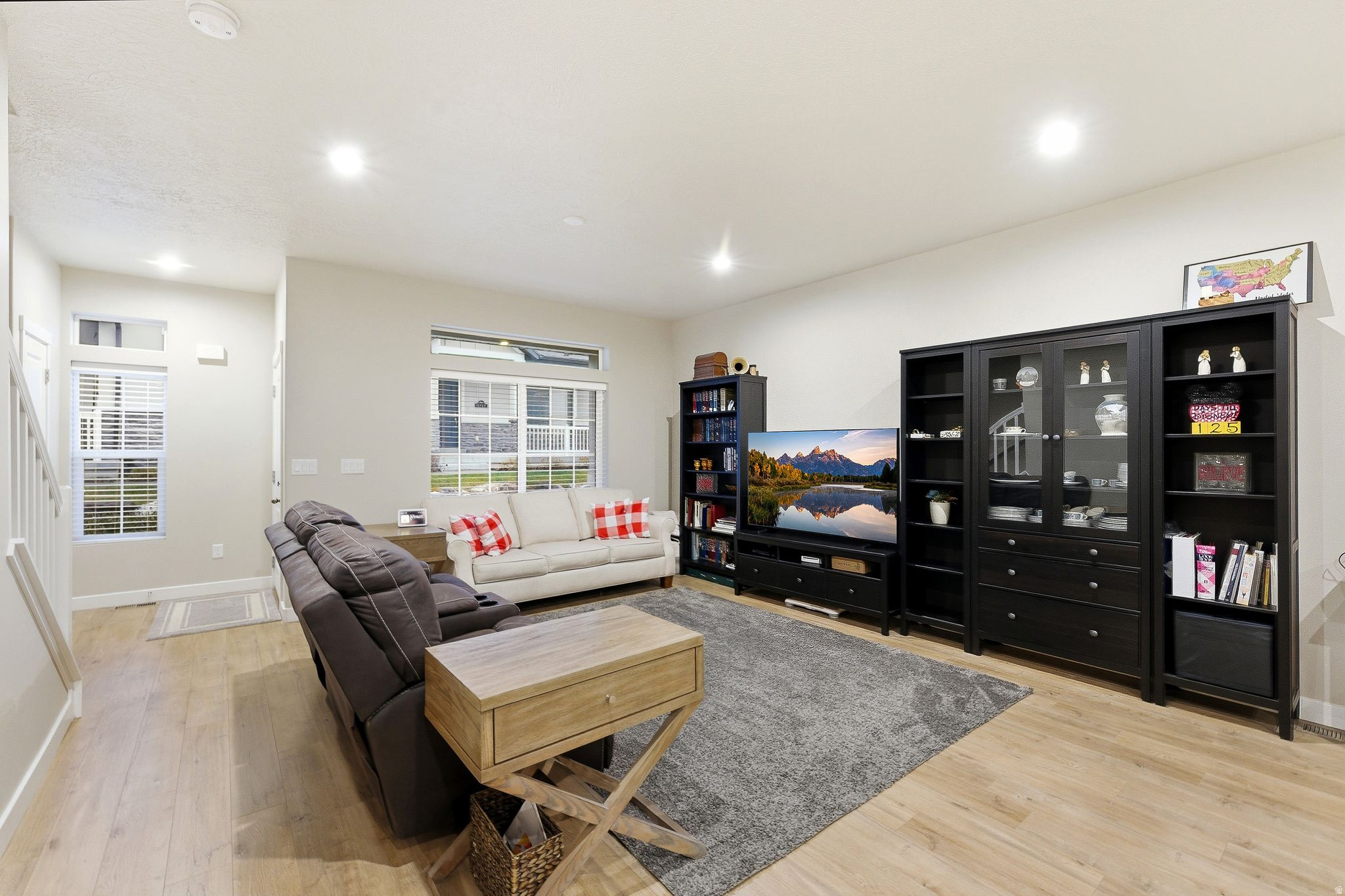 VILLAGES AT WESTRIDG - Residential