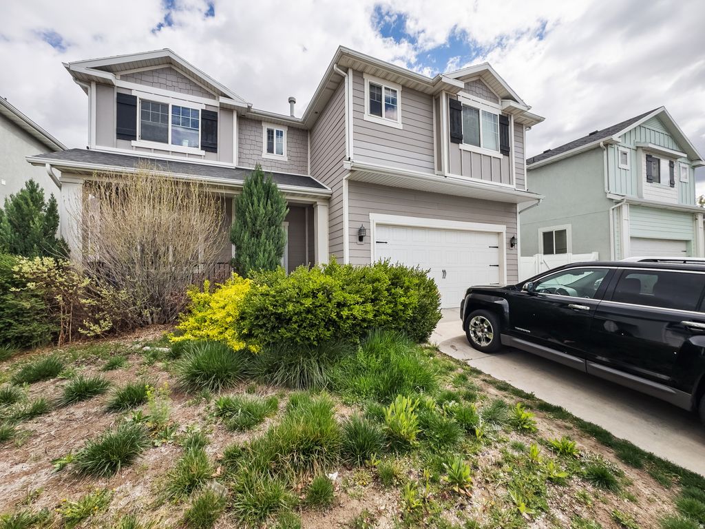 Photo of 42 N RUE BORDA, Vineyard, UT 84059 (MLS # 2151792)