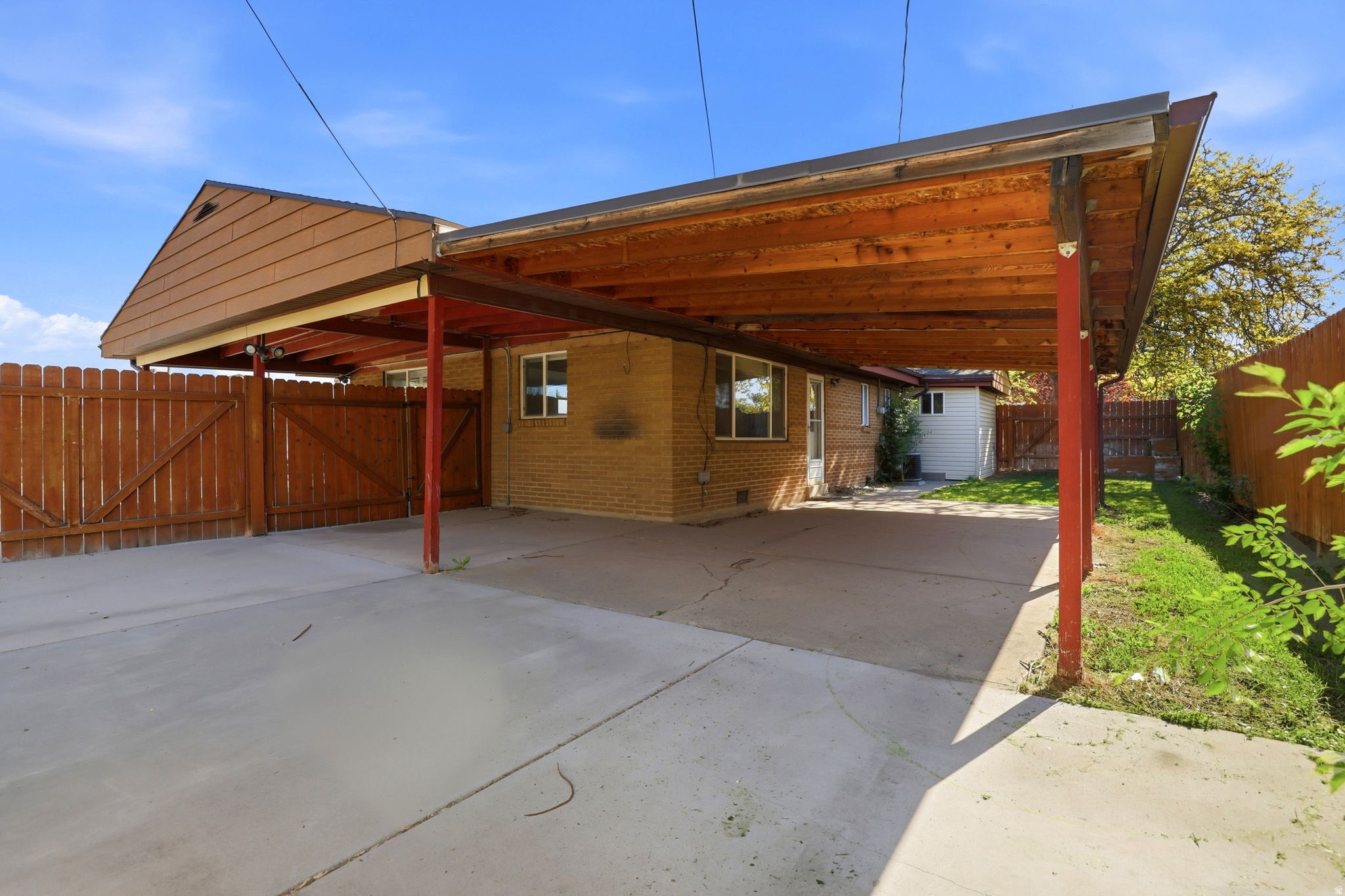 AUBURN GARDENS - Residential
