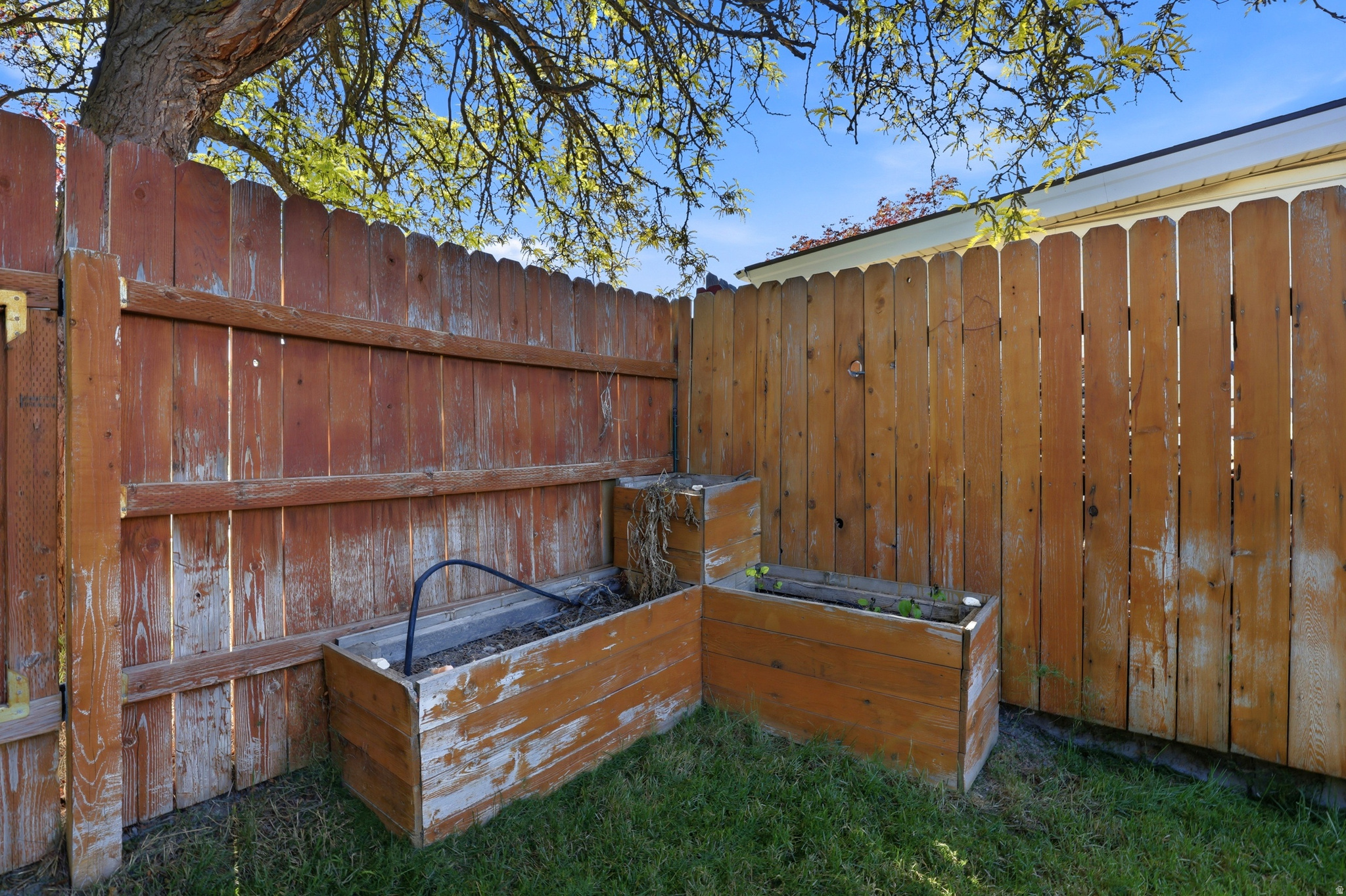 AUBURN GARDENS - Residential