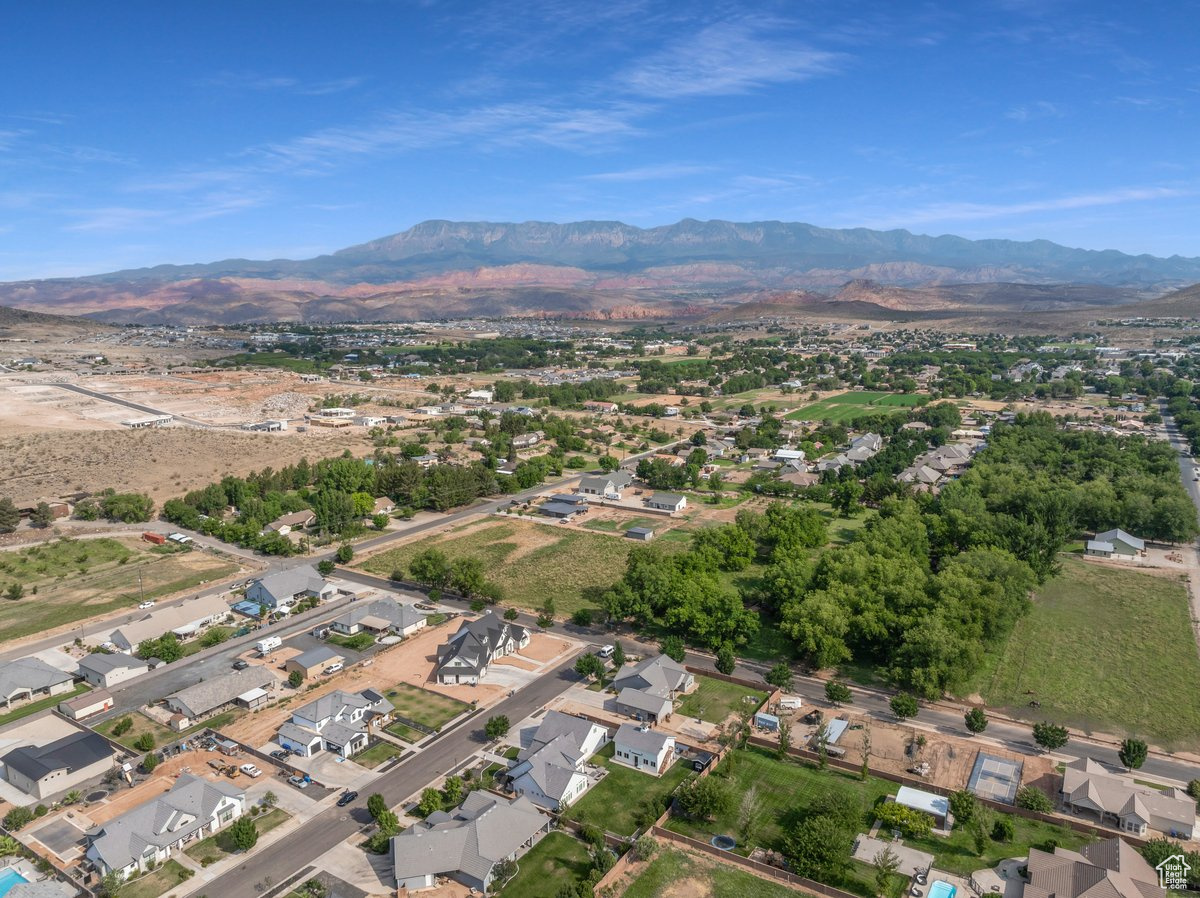 933 S 990, Hurricane, Utah image 44