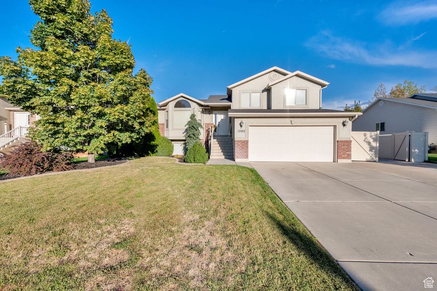 Very well cared for home. Basement new in 2020. Updated countertops and lighting throughout the home. Conveniently located near shopping schools and Hill AFB.  Square footage figures are provided as a courtesy estimate only and were obtained from county records.  Buyer is advised to obtain an independent measurement.