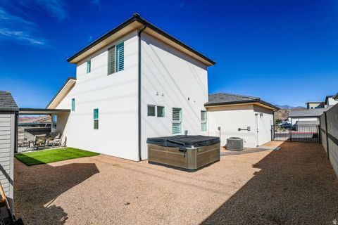 Tiny photo for 3023 W 625 N, Hurricane, UT 84737 (MLS # 2127921)