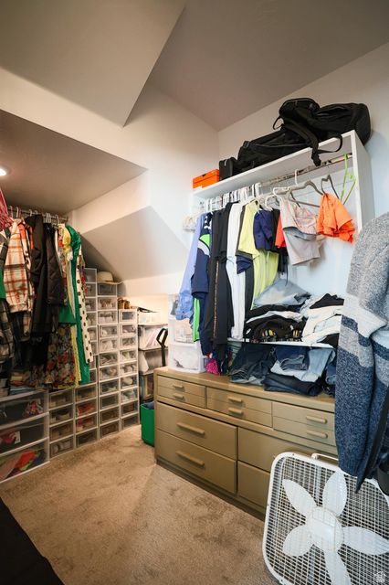 PEREGRINE POINTE WEST - Residential