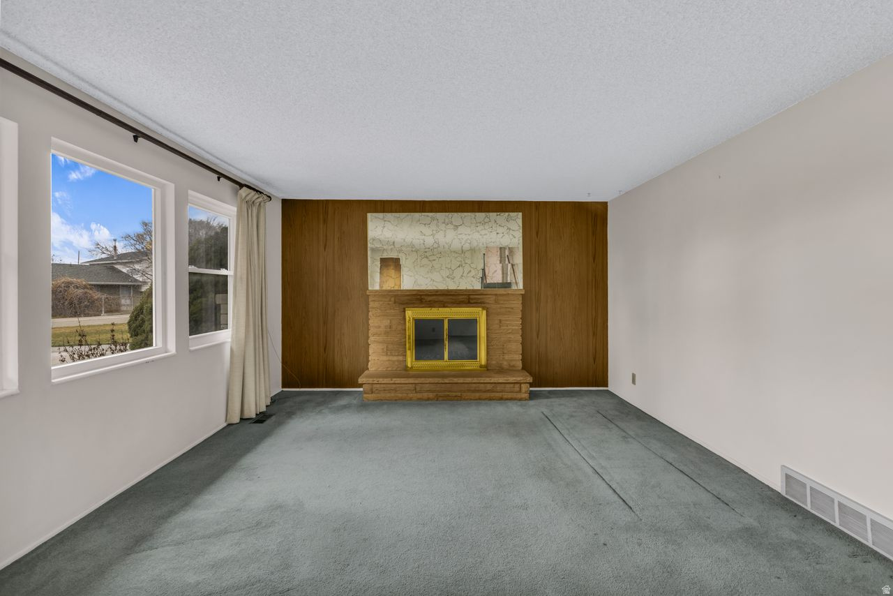 WRIGHT SUB - Residential