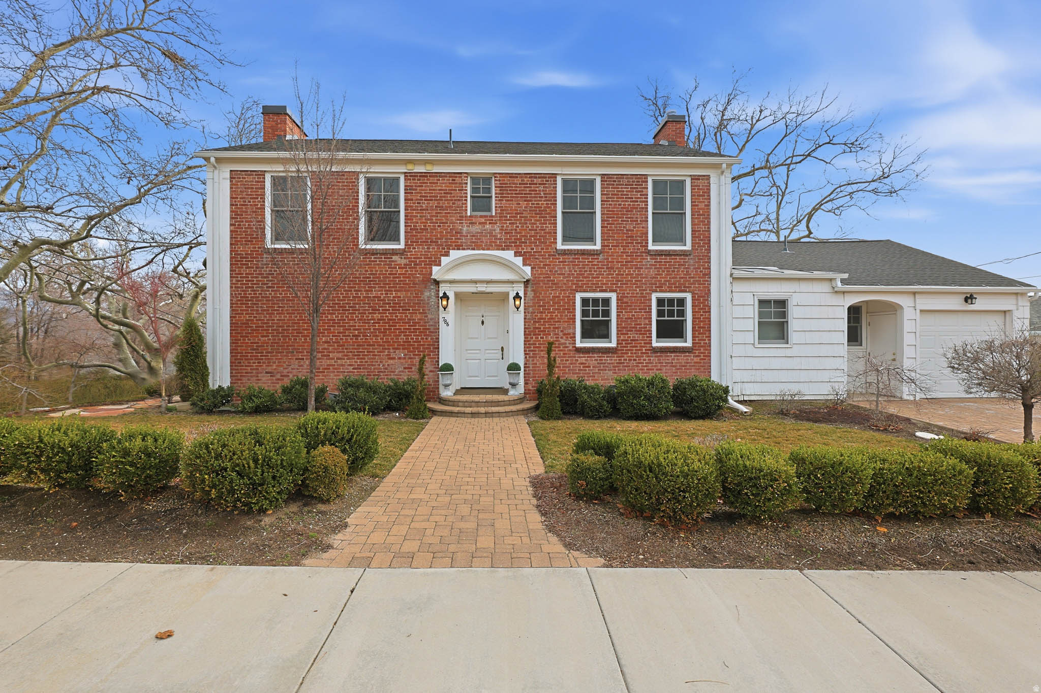 THE AVENUES - Residential