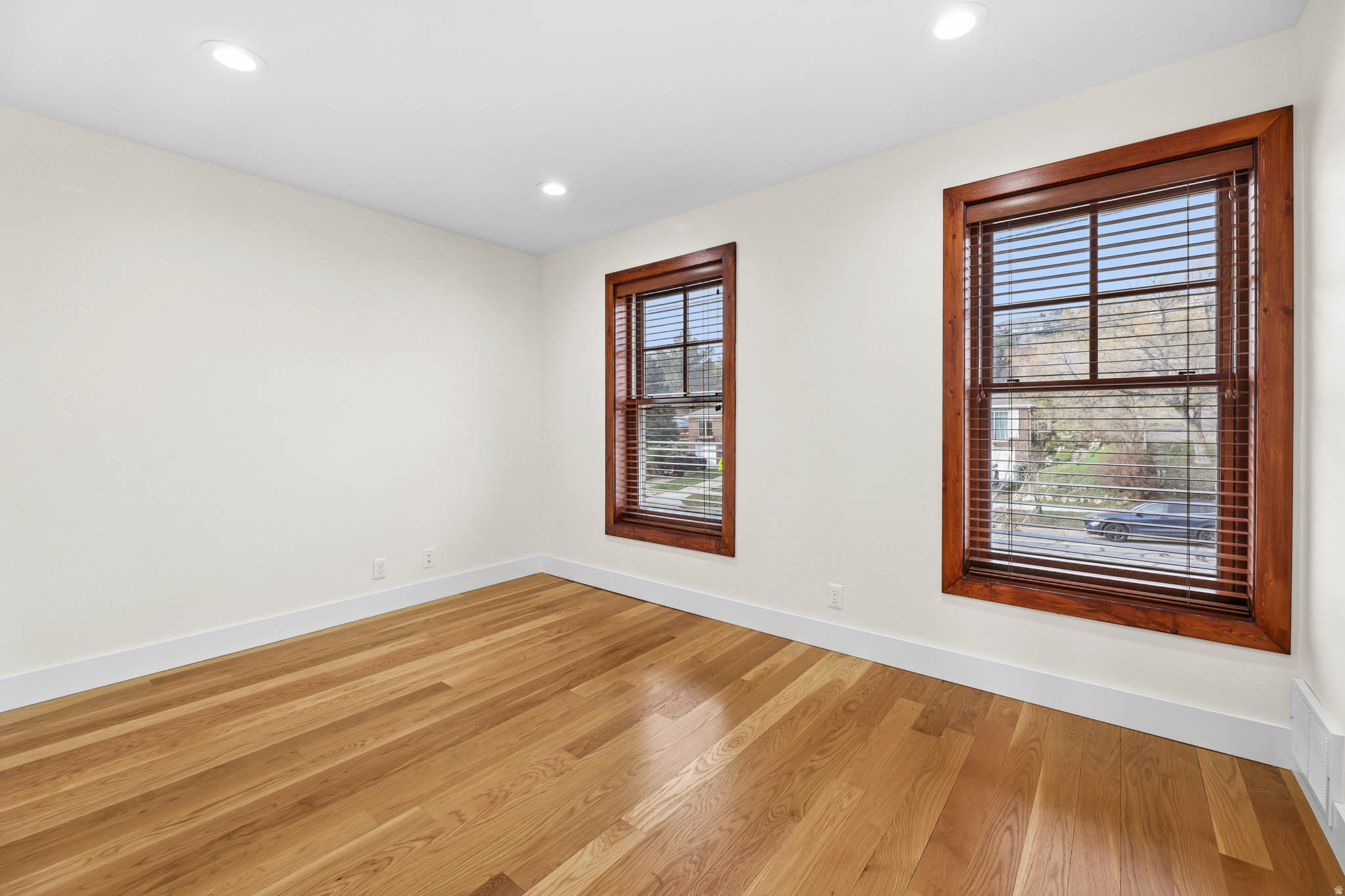 THE AVENUES - Residential