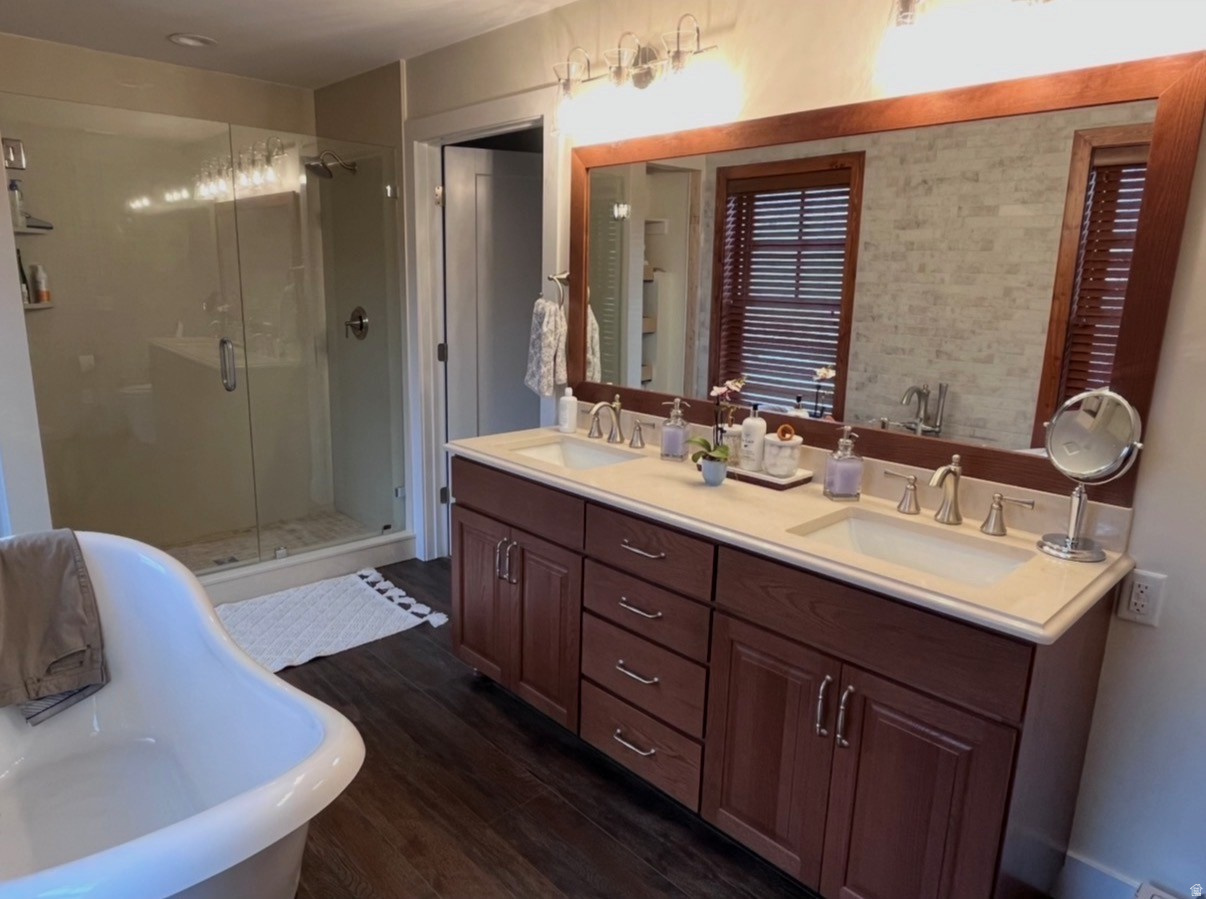 THE AVENUES - Residential