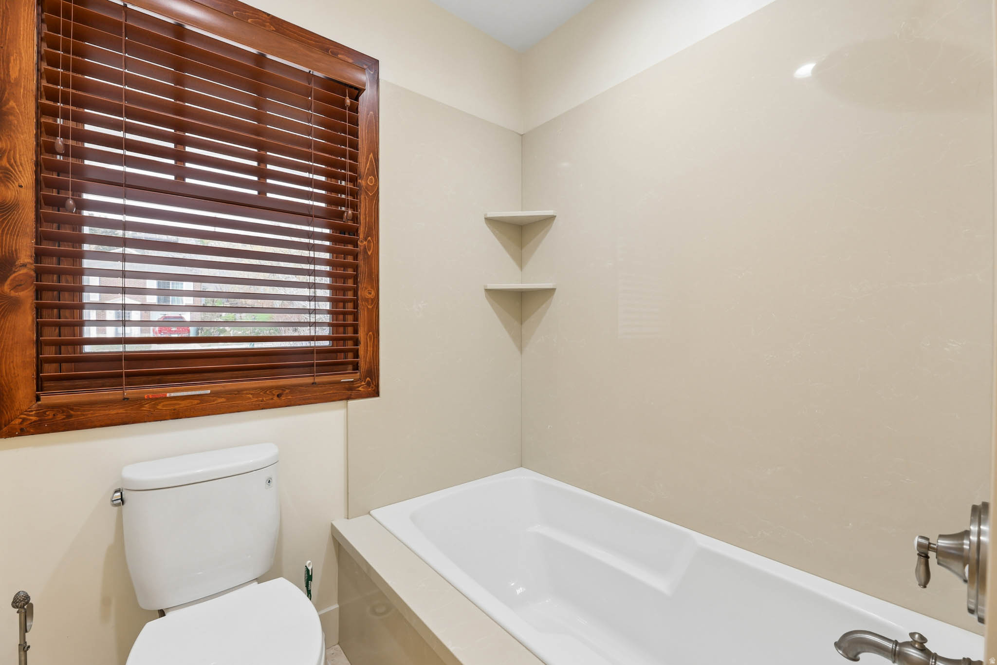 THE AVENUES - Residential