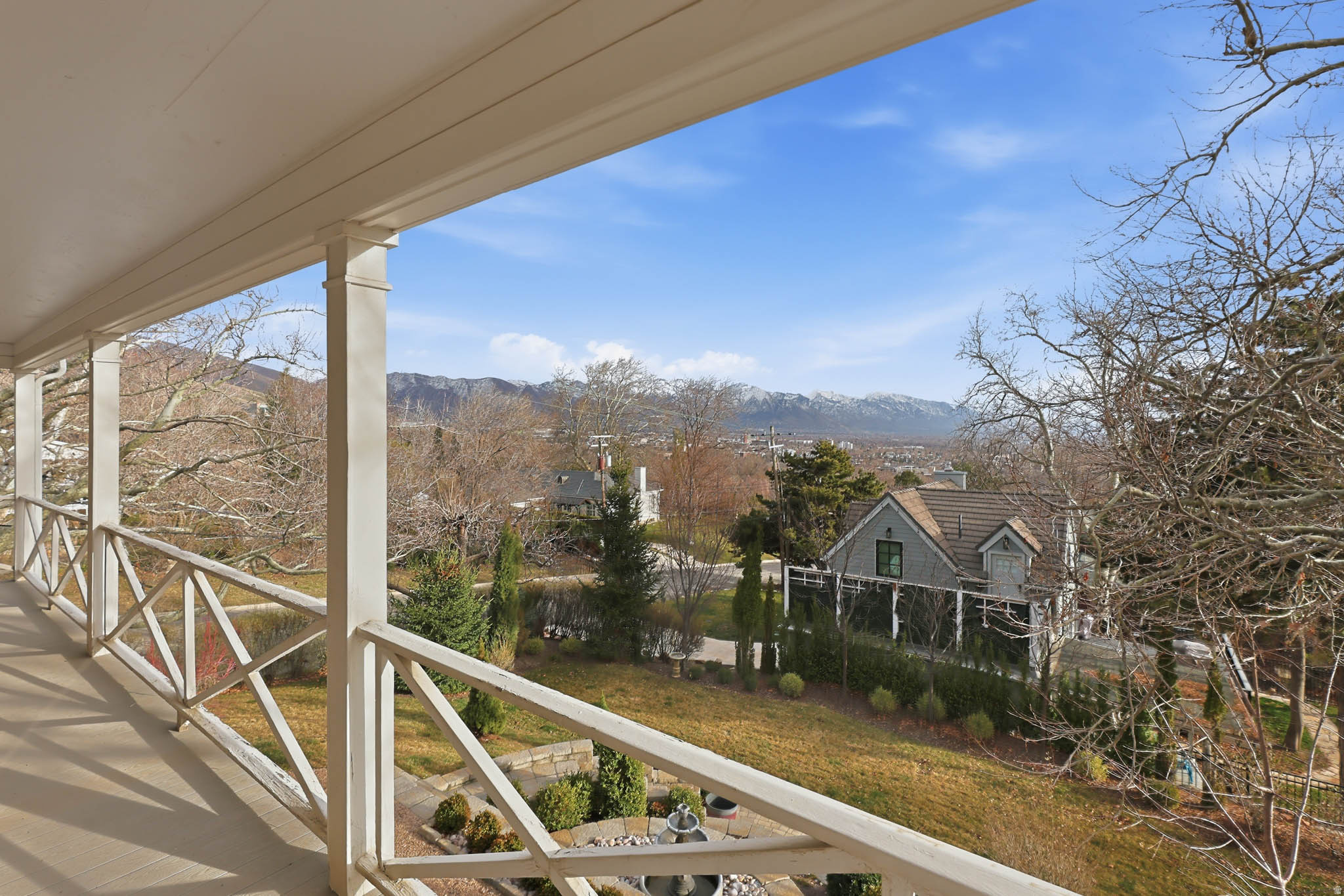 THE AVENUES - Residential