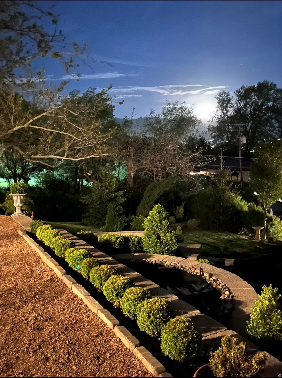 THE AVENUES - Residential