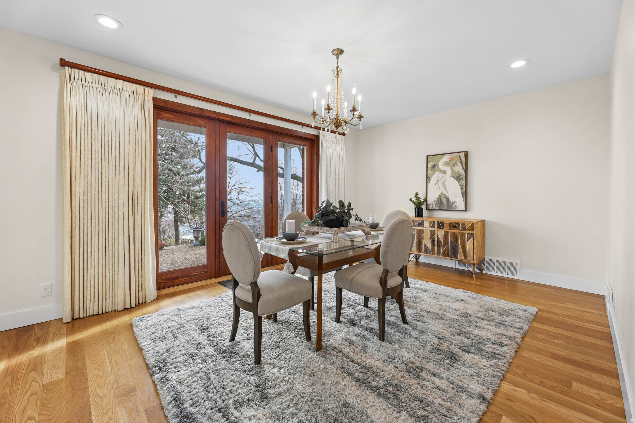 THE AVENUES - Residential