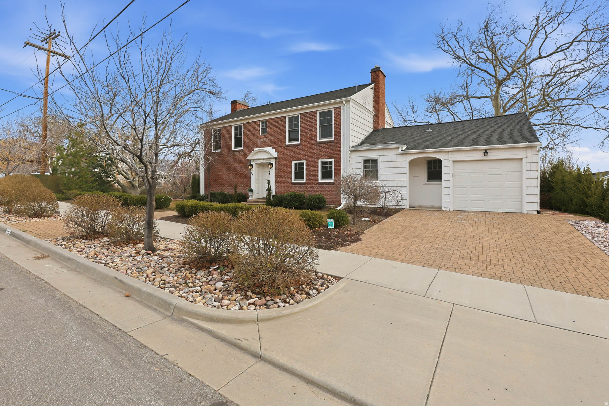 THE AVENUES - Residential