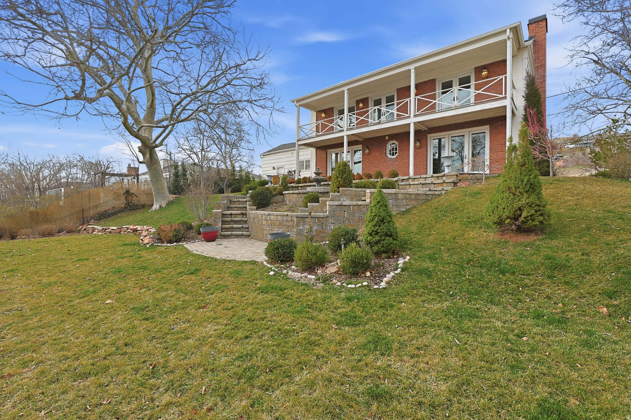 THE AVENUES - Residential