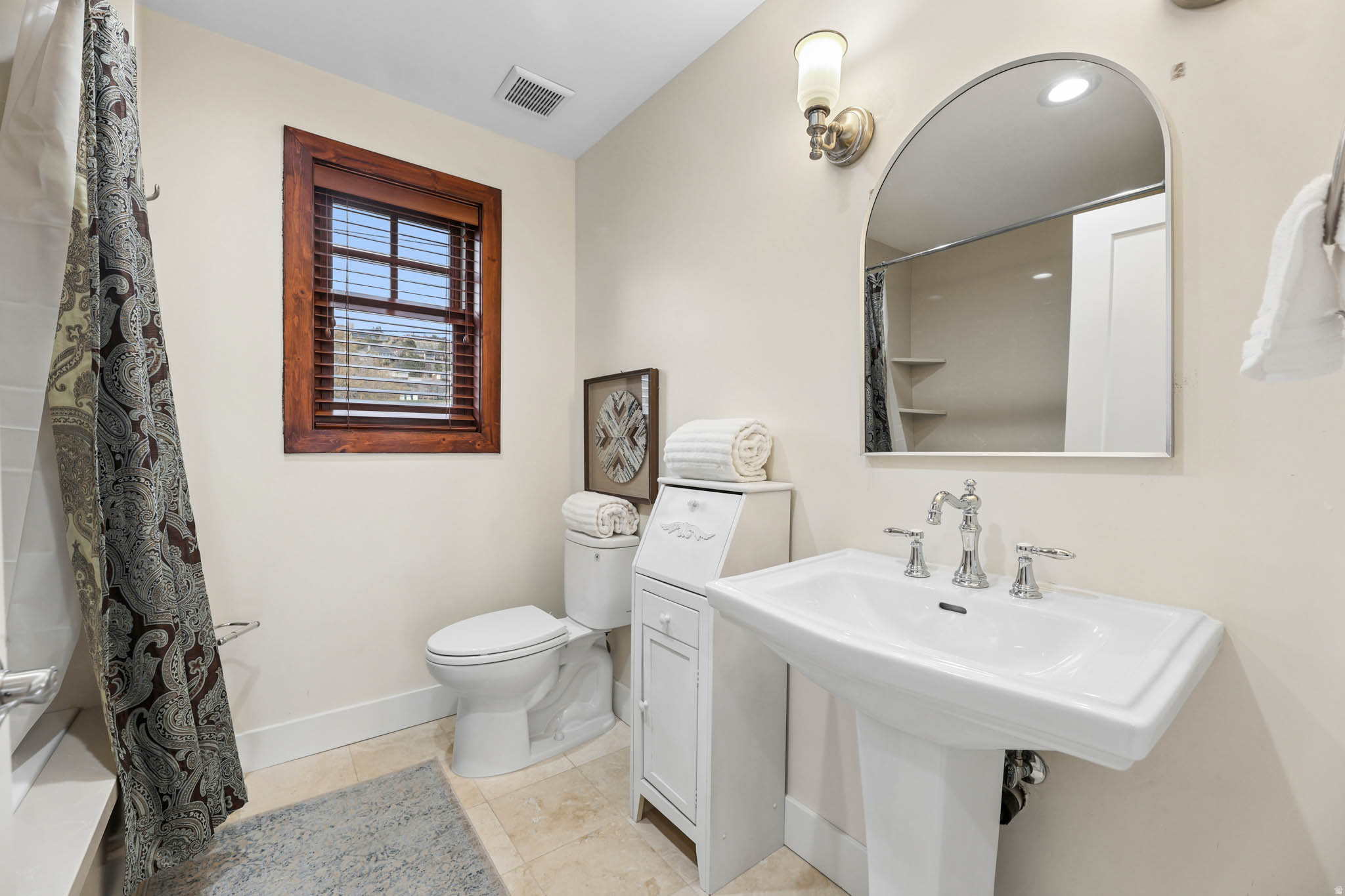 THE AVENUES - Residential