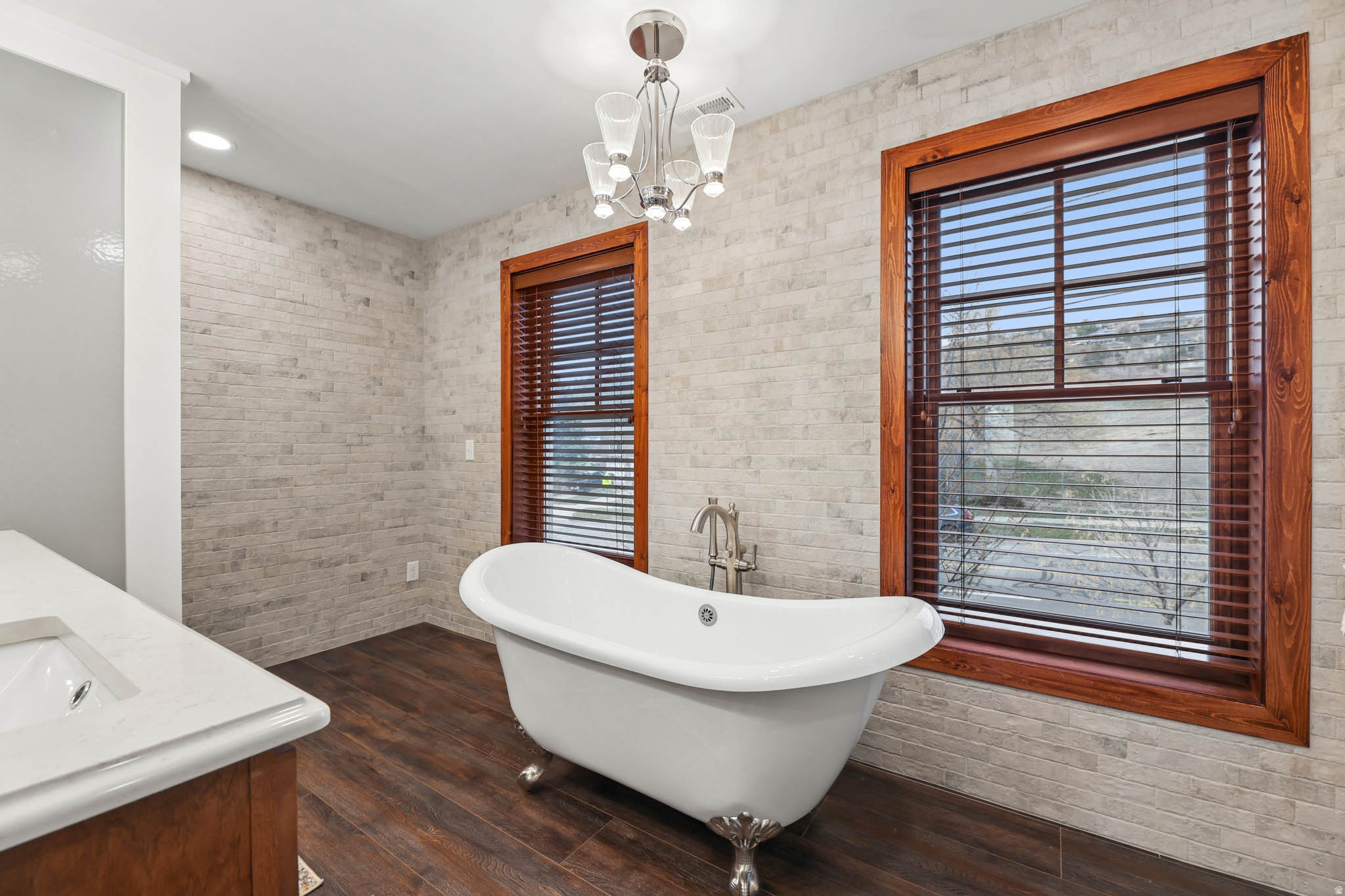 THE AVENUES - Residential